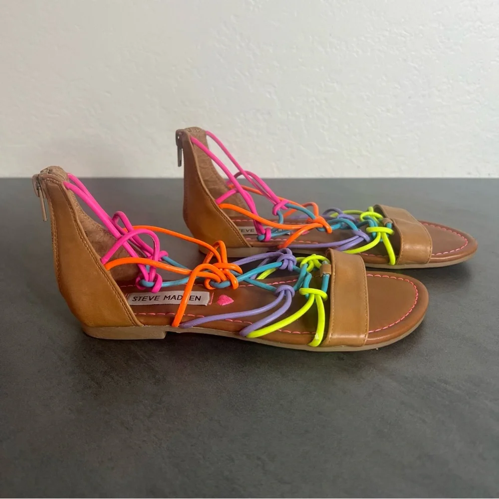 Steve Madden JTina Girls Size 2 Bright Rainbow Gladiator Sandals Back‎ Zip